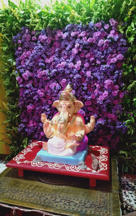 Ganpati Decoration Flower Theme, Ganesh Chaturthi Flower Decoration, Fresh Flower Decoration For Ganpati, Ganpati Flower Decoration Ideas, Mandir Flower Decoration, Real Flower Decoration For Ganpati, Ganesha Flower Decoration, New Ganpati Decoration Ideas, Ganpati Flower Decoration At Home