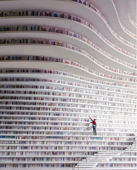 Dream Library, Beautiful Library, Library Architecture, Travel Reading, Library Design, Destination Voyage, Tianjin, World Of Books, Photo Vintage