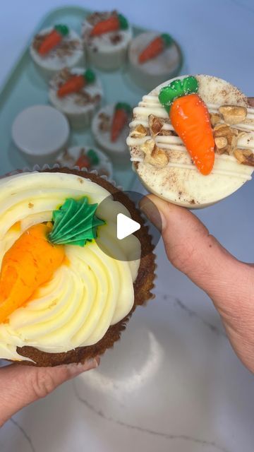 The Original CakePuck! on Instagram: "Easy and delicious!   A quick way to do carrot cake pucks when you don’t feel like turning on the oven 👊🏼  I only used half the frosting that they came with.   I added 1/2 cup toasted, chopped walnuts to every four mini cakes.  4 mini cakes make about 12 puck centers.   I hope you enjoy these as much as we do!!   #cakepucks #carrotcake #costcofinds #bentycakes #whitechocolate" Puck Cake Recipes, Cake Pucks How To, Cake Puck Designs, Benty Pucks, Cake Puck Ideas, Cake Pucks Recipe, Easy Bake Sale Treats, 4 Mini Cakes, Louisiana Cottage