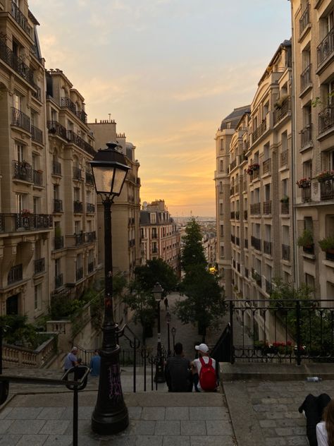 #paris #france #aesthetic #beige #sunset #sun #summer #summervibes Beige Sunset Aesthetic, Beige Sunset, Paris France Aesthetic, Board Collage, Vision Board Collage, France Aesthetic, Beige Aesthetic, Paris France, Summer Vibes