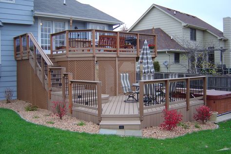 Multilevel Deck with Skirting and Hot Tub Deck Designs Multi Level, Multi Level Deck Ideas, Wooden Deck Designs, Two Level Deck, Deck Pergola, Deck Remodel, Multi Level Deck, Hot Tub Deck, Pergola Ideas