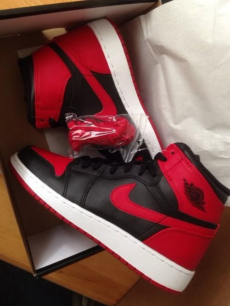 authentic air jordan 1 Fye Shoes, Jordan Bred, Jordan Shoes Girls, Jordan Shoes Retro, Pretty Shoes Sneakers, All Nike Shoes, Shoes Sneakers Jordans, Shoes Retro, Nike Shoes Jordans