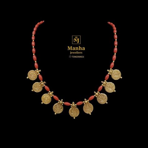 Coral Sets In Gold, Coral Jewelry Indian Gold, Coral Jewelry Vintage, Coral Jewellery, Engagement Saree, Coral Jewelry Set, Gold Jewels Design, Smile Wallpaper, Coral Beads Necklace