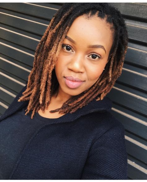 Shoulder length locs highlights Shoulder Length Dreadlocks, Locs Highlights, Loc Highlights, Shoulder Length Dreads, Shoulder Length Locs, Loc Hairstyles For Women, Medium Locs, Women With Dreadlocks, Loc Goddess