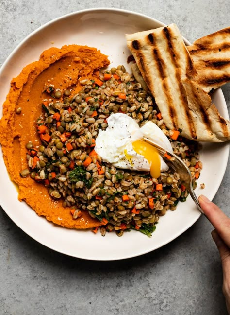 Roasted Carrot Bowl, Pretty Vegan Food, Hummus Bowl Vegan, Hummus Grain Bowl, Hummus And, Carrot And Hummus, Carrot Hummus, Cooked Lentils, Grain Salad