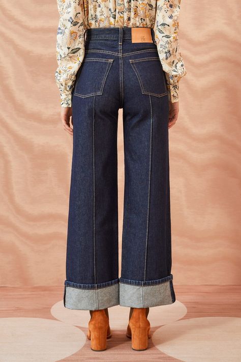 The Genevieve Jean - Tigris Rigid Wash - 28 / Tigris Rigid Wash Trending Jeans Outfit, Folded Pants Outfit Jeans, Cuff Jeans Outfit, Denim Style Women, Folded Jeans, Handmade Jeans, Tailored Jeans, Denim Wide Leg Pants, High Waisted Jeans Outfit