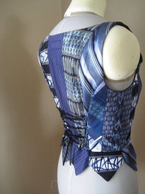 Old Neck Ties, Tie Corset, Necktie Quilt, Costume Carnaval, Necktie Crafts, Tie Ideas, Old Ties, Tie Crafts, Corset Vest