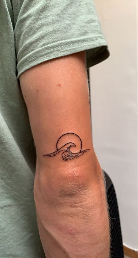 Tattoo Infinity Tattoos Men, Sunset Tattoo Men, Above Elbow Tattoo Men, Back Elbow Tattoo, Virgo Tattoo For Men, Inside Elbow Tattoos For Women, Above Elbow Tattoos For Women, Elbow Tattoo Men, Tattoo Sunset