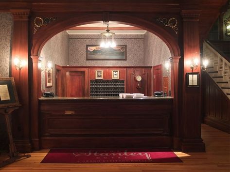 Hotel Reception Desk, Hollywood Tower Hotel, Classic Hotel, Episode Interactive Backgrounds, Hotel Entrance, Haunted Hotel, Hotel Reception, Vintage Hotels, Hotel California