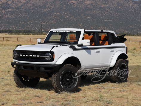 Ford Bronco Custom, Bronco Custom, Bronco Car, Bronco Truck, New Bronco, Ford Suv, Classic Ford Broncos, Ford Broncos, Ford Mustang Car