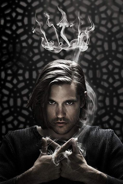 Jason Ralph as Quentin Coldwater in The Magicians (SyFy 2015-) Quentin Coldwater, Jason Ralph, The Magicians Syfy, Creation Art, Wattpad Covers, Story Inspiration, Book Inspiration, Writing Inspiration, Movies Showing