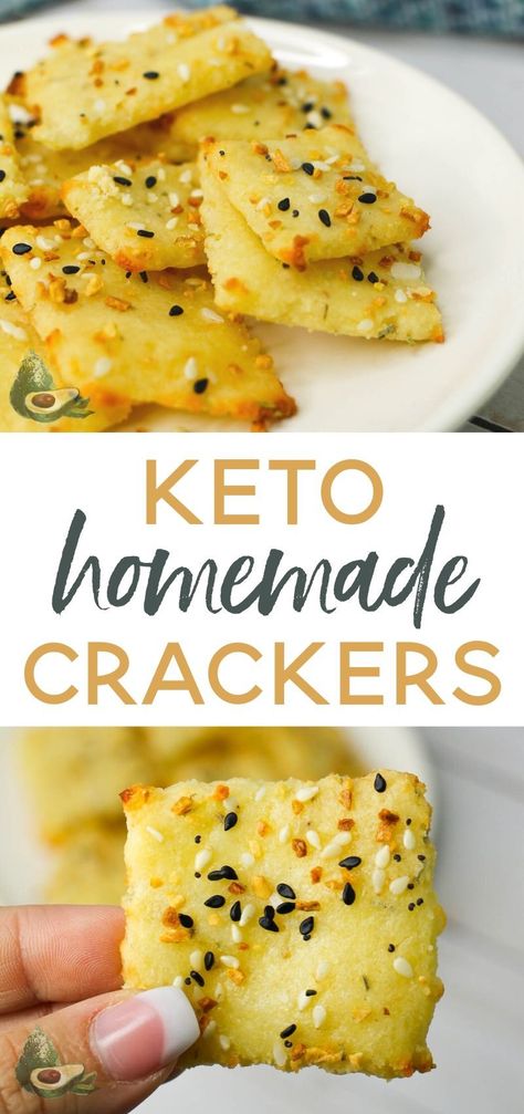 Keto Crackers Recipe, Homemade Crackers Recipe, Everything But The Bagel Seasoning, Healthy Crackers, Everything But The Bagel, Low Carb Crackers, Crackers Recipe, Homemade Crackers, Bagel Seasoning