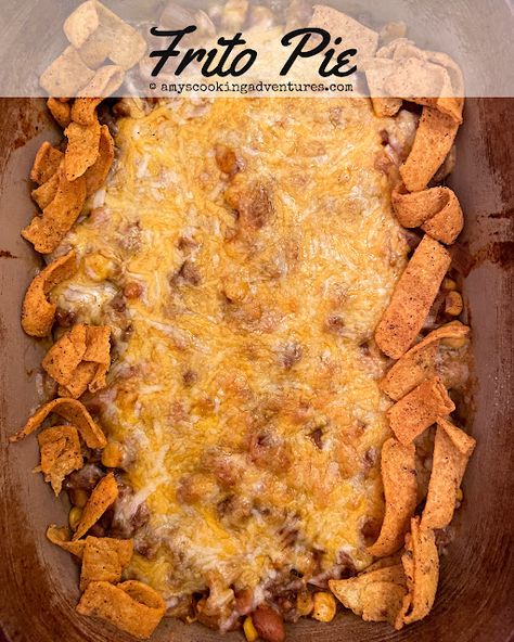 Frito Pie Easy Frito Pie, Pie Chips, Pie And Chips, Frito Pie Recipe, Frito Chili Pie, Chili Cheese Fritos, Frito Pie, Easy Pie, Chili Cheese