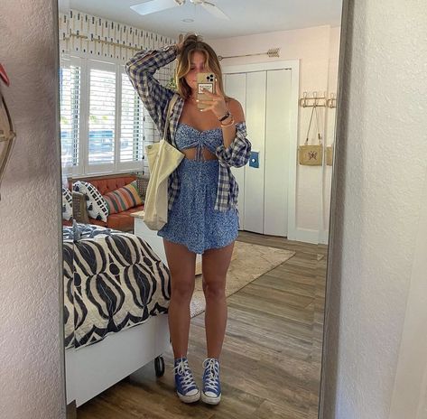 Lexi Hidalgo Converse, Lexie Hidalgo Outfits, Lex Hidalgo Outfits, Lex Hidalgo, Lexi Hidalgo Outfits, Lexi Hildago, Coastal Fits, Lexi Hidalgo, Fit Checks