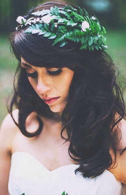 Fern// wedding in the woods Fern Flower Crown, Fern Wedding Dress, Unique Veils Headpieces, Fern Crown, Fairy Wedding Theme, Dress Hack, Unique Veil, Zelda Wedding, Fern Wedding