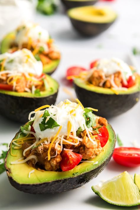 Top Dinner Recipes, Stuffed Avocados, Stuffed Avocado, Turkey Taco, Turkey Tacos, Healthy Recipes Clean, Diner Recipes, Healthy Recipes On A Budget, Low Carb Dessert