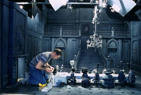 31 Incredibly Intimate Behind The Scenes Photos From Your Favorite Films Laika Studios, Tim Burton Corpse Bride, Tim Burton Films, Martin Parr, Tim Burton Movie, Marty Mcfly, I Love Cinema, Jamie Lee Curtis, Sean Connery