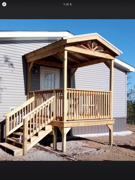 Mobile Home Small Porch Ideas, Double Wide Side Porch Ideas, Side Door Porch, Mobile Home Side Porch Ideas, Decks And Porches For Mobile Homes, Backdoor Steps, Side Porch Ideas, Mobile Home Porches, Mobile Home Deck