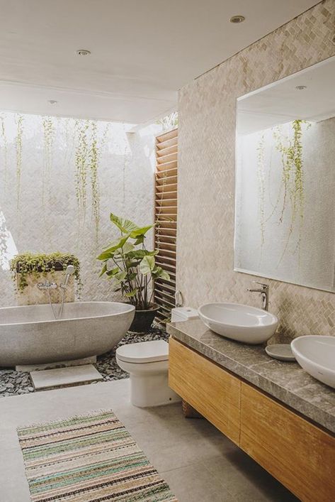 Villa Bathroom Ideas, Bali Villa Bathroom, Bali House Interior, His And Her Bathroom Ideas, Bali Bathroom Ideas, Bali Bathroom, Balinese Bathroom, Villa Bathroom, Balinese Interior