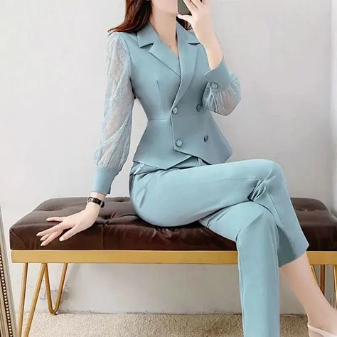 Blezars For Women Outfit, Cargo Pants For Women, Goddess Fashion, Casual Suit Jacket, Fall Blazer, Professional Wear, Woman Suit Fashion, Pantsuits For Women, Blazer Set