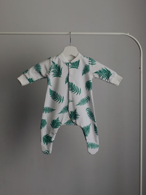 Excited to share this item from my #etsy shop: Baby Fern Sleepsuit - Plant sleepsuit - Unisex Baby Sleepsuit - Baby onepiece with Leaf Print - Plant onesie® - Gender Neutral Clothes Neutral Clothes, Pregnant Mom Gifts, Gender Neutral Clothes, Unisex Baby Clothes, Pregnant Mom, Neutral Outfit, Baby First Birthday, Leaf Print, Unisex Baby