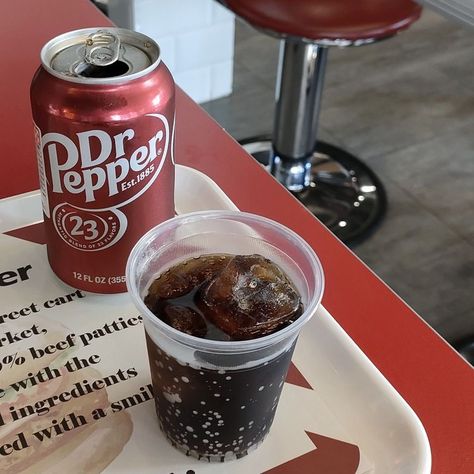 Aesthetic Dr Pepper, When Gracie Met The Grump, Dr Pepper Aesthetic, Doctor Pepper, Restaurant Aesthetic, Burger Restaurant, Dr Pepper, Food Obsession, A Drink