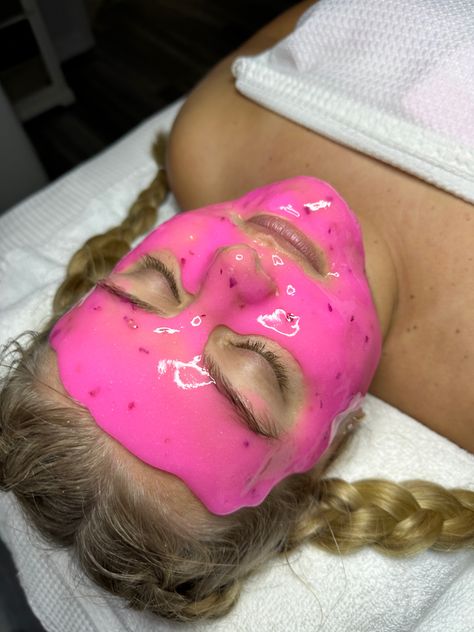 Hydro Jelly Mask Benefits, Jelly Mask Aesthetic, Pink Facial Aesthetic, Hydrojelly Mask Aesthetic, Valentines Facial, Jelly Mask Facials, Esthemax Hydrojelly Mask, Brow Content, Hydro Jelly Mask