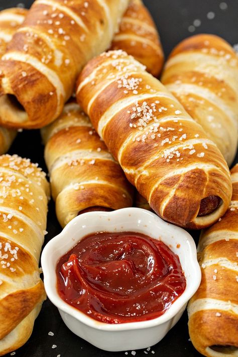 Pretzel Dog Recipe, Pretzel Dogs Recipe, Pretzel Dog, Homemade Pretzel, Pretzel Dogs, Pretzel Dough, Homemade Pretzels, Homemade Soft Pretzels, Hot Dog Recipes