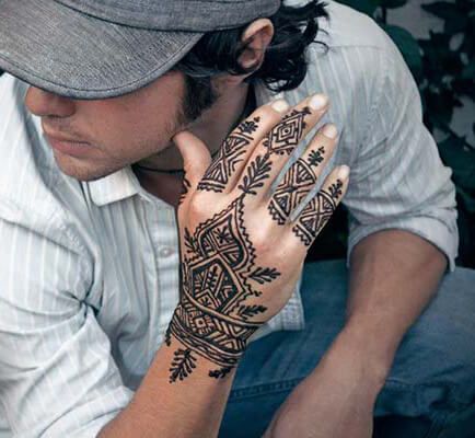 henna-tattoo-30 Mehndi Designs For Man Hand, Henna Men Hand, Henna On Men, Men’s Henna, Manly Henna, Henna Man, Man Henna, Henna For Men, Henna Men