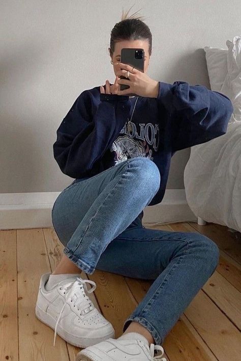 Jean Outfit, Looks Pinterest, Outfit Jeans, Looks Street Style, Mom Jean, Fashion Streetwear, 인물 사진, Mode Vintage, Mode Inspiration