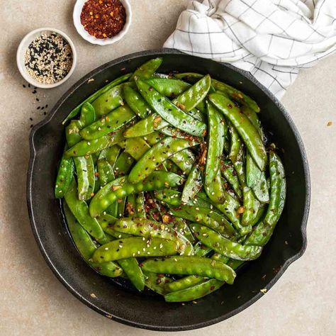 Roasted Snap Peas, Sugar Snap Pea Recipe, Snap Peas Recipe, Side Dishes For Ham, Side Dishes For Salmon, Perfect Mashed Potatoes, Easter Side Dishes, Side Dishes For Chicken, Baked Asparagus