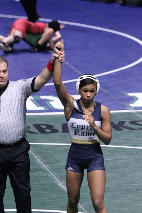 Arm Wrestling Aesthetic, Female Wrestlers High School, Wrestling Girl Aesthetic, Wrestling Aesthetic High School, Girls Wrestling Aesthetic, Wrestling High School, Highschool Wrestling, Woman Wrestling, Wrestling Uniform