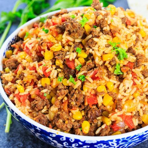 Mexican Chorizo Rice - Spicy Southern Kitchen Chorizo Dinner Recipes, Chorizo Recipes Mexican, Recipes With Chorizo Sausage, Chorizo Dinner, Chorizo Recipes Dinner, Spicy Mexican Rice, Chorizo Rice, Spanish Rice Recipe Easy, Spanish Rice Easy