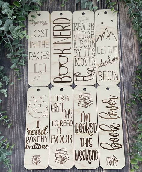 Wooden Bookmarks, Wood Burn Designs, Woodburning Projects, Bookmark Craft, Laser Engraved Ideas, Wood Burning Crafts, Cute Bookmarks, Diy Bookmarks, Wood Burning Art