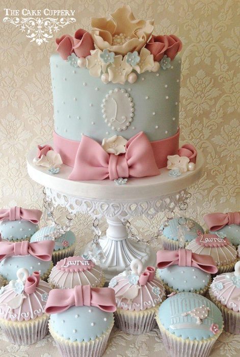 Shabby Chic Celebration Cake and Cupcakes - Cake by Cat Lawlor Vintage Tea Party Cake, Ipad Lock Screen, Cupcakes Wallpaper, Shabby Chic Cakes, Cake Wallpaper, Torte Decorate, Bridal Shower Cakes, Tea Party Birthday, Special Cake