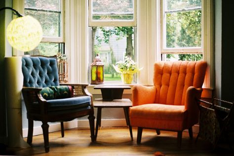 Sitting Area Chairs, Mix Match Chairs, Apartment Chairs, Bay Window Living Room, Mismatched Chairs, Living Room Arrangements, Front Room, Living Room Seating, Bay Window