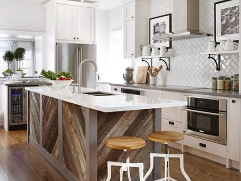 Modern herringbone pattern to give unique elements to your kitchen 06 Sarah Richardson Kitchen, White Transitional Kitchen, Ikea Kitchen Cabinets, Kitchen Island Design, Transitional Kitchen, Stunning Kitchens, Modern Farmhouse Kitchens, Ikea Kitchen, Trendy Kitchen