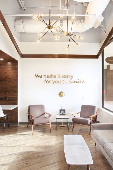 Dental Office Decor Ideas Accent Walls, Medical Clinic Interior Design Waiting Area, Dental Clinic Interior Reception, Welcoming Waiting Room, Reception Decorations Office, Doctors Office Reception Area, Dentist Office Waiting Room, Dental Clinic Waiting Room Design, Dentist Waiting Room Ideas