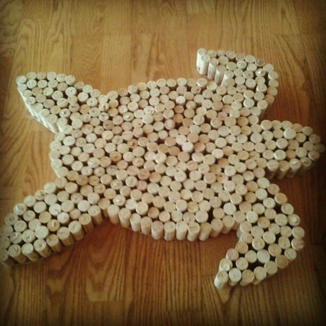 tortue en bouchon liège Anchor Art, Diy Cork, Cork Ideas, Wine Cork Diy Crafts, Wine Cork Projects, Wine Cork Ornaments, Cork Crafts Diy, Wine Cork Diy, Wine Cork Art