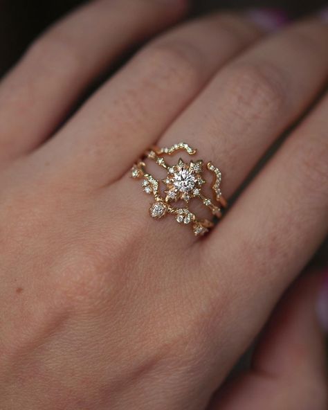 Sofia Zakia, Expensive Diamond, Ring Guide, Types Of Diamonds, Engagement Ring Guide, Sparkling Diamond, Popular Jewelry, Buying Diamonds, Pretty Rings