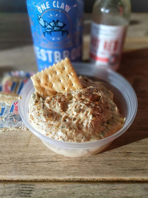 Southern Soul Barbeque's Smoked Oyster Spread – Garden & Gun Oyster Dip, Canned Oysters, Smoked Oysters, No Cook Appetizers, Oyster Recipes, Southern Dishes, Tailgate Food, Southern Cooking, Winter Party