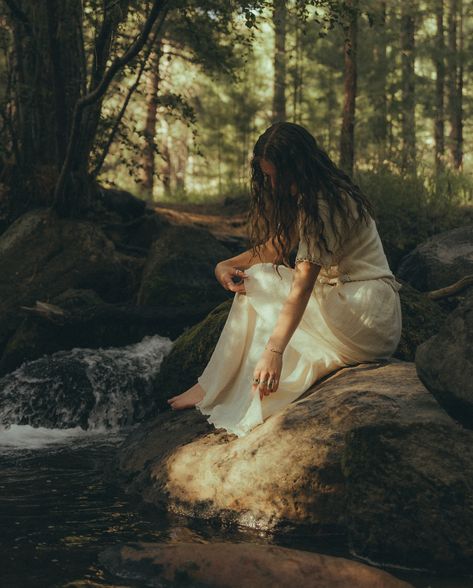 Does it get whimsical-er than this? I think not. 🌳✨ This shoot was so much fun, we literally just ran around and frolicked in the forest. Portraits are definitely something I want to do more of in the future- seniors I’m talking to you hehe - we will be besties, you won’t regret it 🫶🏻😼 #utahphotographers #southernutahphotographer #stgeorgephotographer Southern utah senior photographer , southern Utah portrait photographer Magical Senior Pictures, Forest Senior Photos, Whimsical Senior Pictures, Forest Portrait Photography, Senior Picture Ideas Water, Forest Senior Pictures, Non Traditional Senior Pictures, Whimsical Portraits, Whimsical Photoshoot