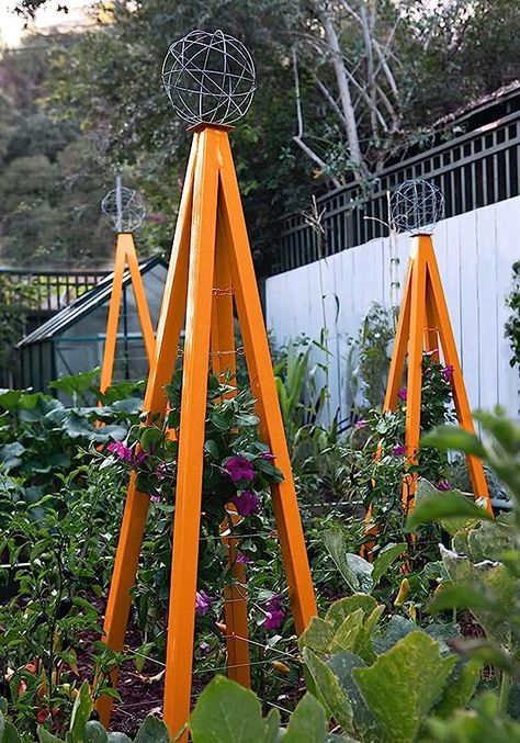 Amazon.com : Akoris Garden Obelisk Regular (Leaf/Chartreuse) - Terra Trellis : Trellises : Patio, Lawn & Garden Trellis Metal, Seed Starting Soil, Obelisk Trellis, Backyard Animals, Modern Trellis, Wall Trellis, Elevated Gardening, Arbors Trellis, Garden Obelisk