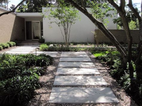 Mid Century Modern Landscaping, Stepping Stone Ideas, Mid Century Modern Garden, Stepping Stone Pathway, Front Path, Stepping Stone Walkways, Stepping Stone Paths, Garden Pavers, Fireplace Outdoor