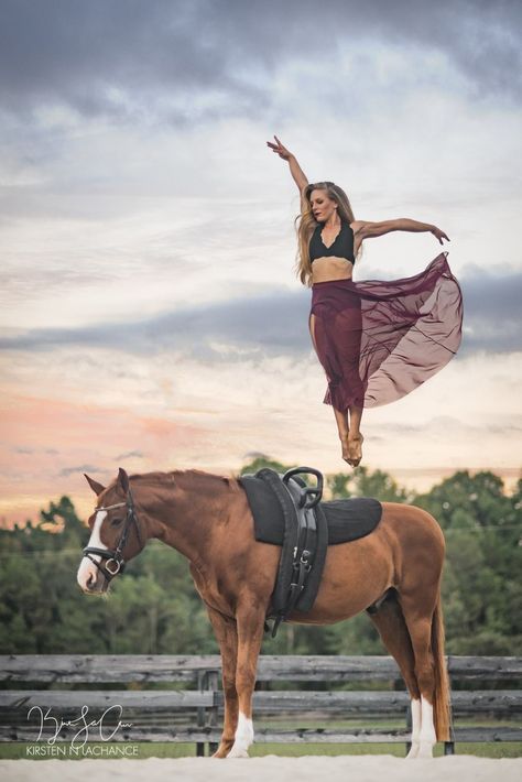 Amazing dreamy equine #vaulting trick riding shot by Kristen Nicole LaChance Photography. #trickriding #horsephotography #equine Equestrian Vaulting, Vaulting Equestrian, Horse Yoga, Horse Photo Shoot, Horse Vaulting, Horse Photography Poses, Blonde Long Hair, Horse Photoshoot, Trick Riding