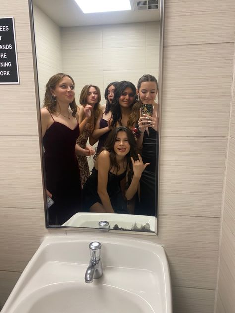 School Dance With Friends, Winter Formal Aesthetic Dance, Formal Dance Aesthetic, Highschool Vision Board, Middle School Dance Aesthetic, Semi Formal High School Dance, Aesthetic Formal Dresses, Winter Formal Aesthetic, 8th Grade Aesthetic