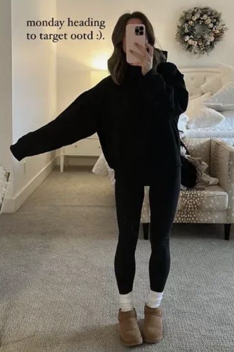 College Comfy Outfits Winter, Black Leggings Outfit Autumn, I’m Cold Outfit, Comfy Going Out Outfits Winter, Black Hoodie And Leggings Outfit, Outfits Ideas Comfy, Cute Lounge Outfits Winter, Utah Fashion Winter, Formal Cute Outfits