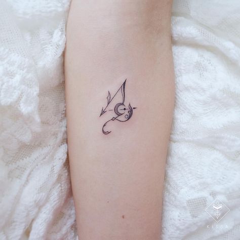 Best Capricorn Tattoos, Capricorn Tattoo Designs For Women, Tattoo Capricorn Ideas, Capricorn Saturn Tattoo, Capricorn Small Tattoo, Astrology Tattoo Capricorn, Cute Capricorn Tattoo, Small Capricorn Tattoos For Women, Capricorn Tattoos For Women