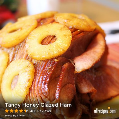 Tangy Honey Glazed Ham | "I made this for Easter dinner and WOW! Every single person said it was the best ham they'd ever eaten, and I had to agree!" Holiday Ham Glaze, Christmas Ham Dinner, Honey Ham Glaze Recipe, Ham Recipes Baked, Pineapple Ham, Pineapple Glaze, Ham Dinner, Ham Glaze Recipe, Honey Glazed Ham