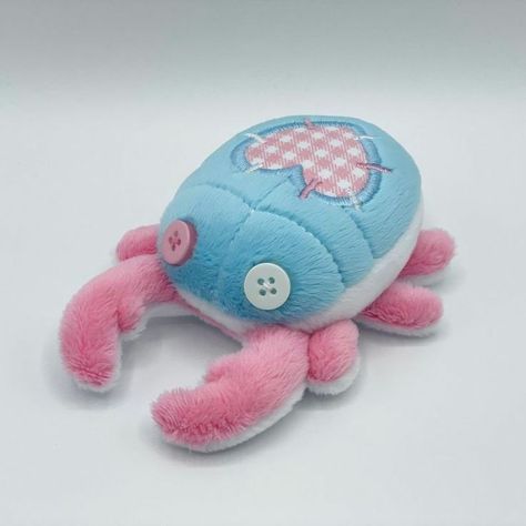 Beetle Plush, Cute Sewing Projects, Stag Beetle, Heart Patch, Sewing Stuffed Animals, Cute Stuffed Animals, Cute Toys, Cute Plush, Cute Crafts